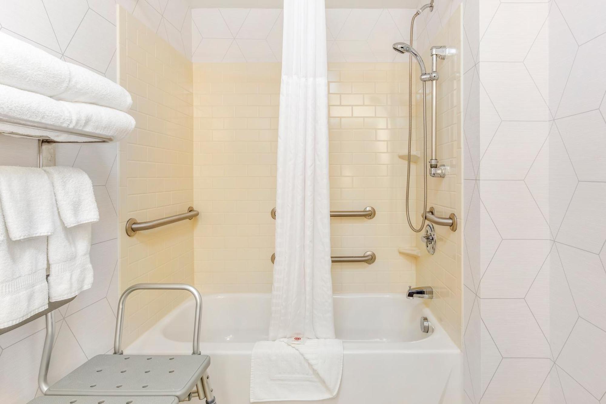 Comfort Suites Whitsett - Greensboro East Ngoại thất bức ảnh