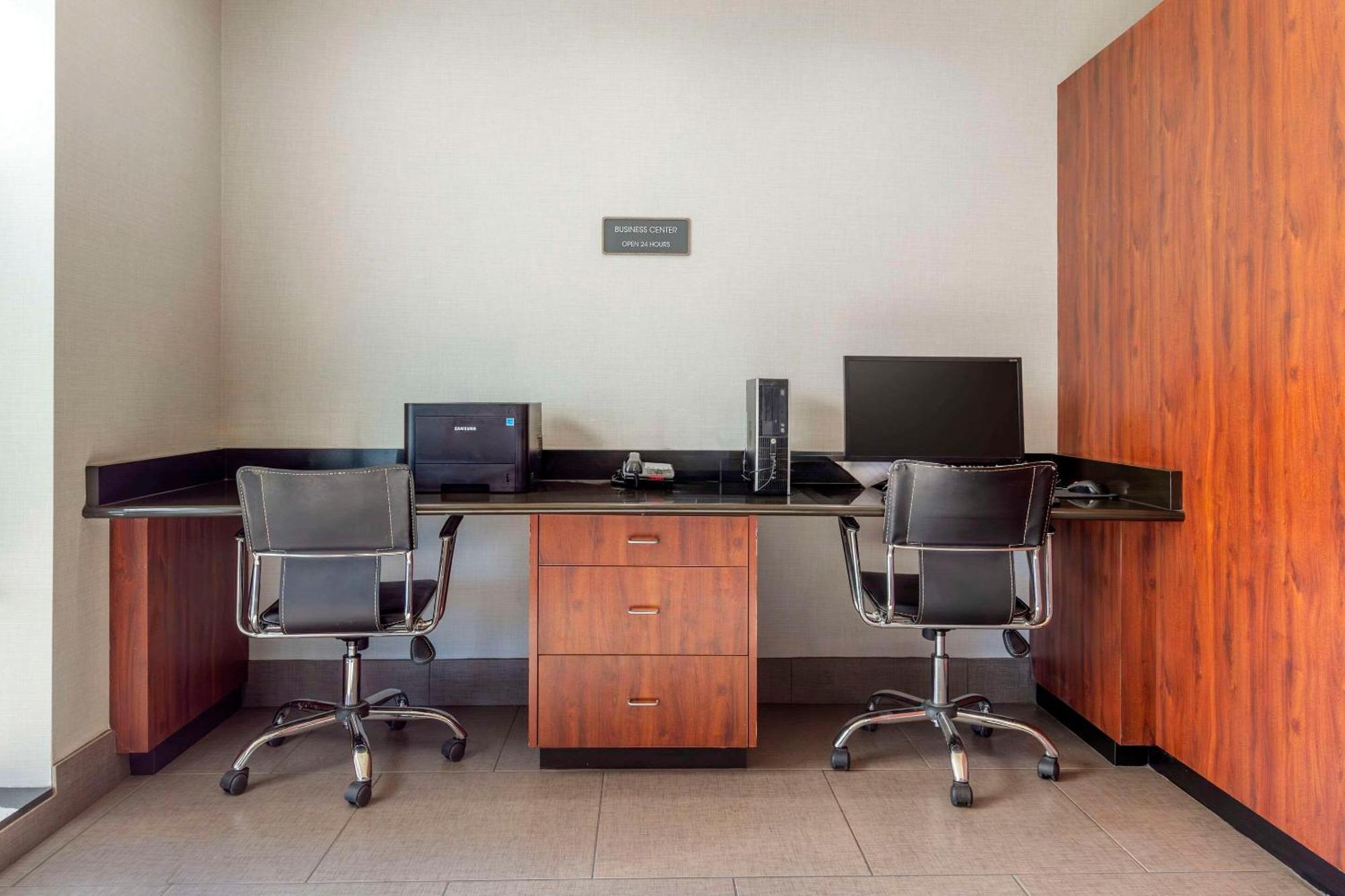 Comfort Suites Whitsett - Greensboro East Ngoại thất bức ảnh