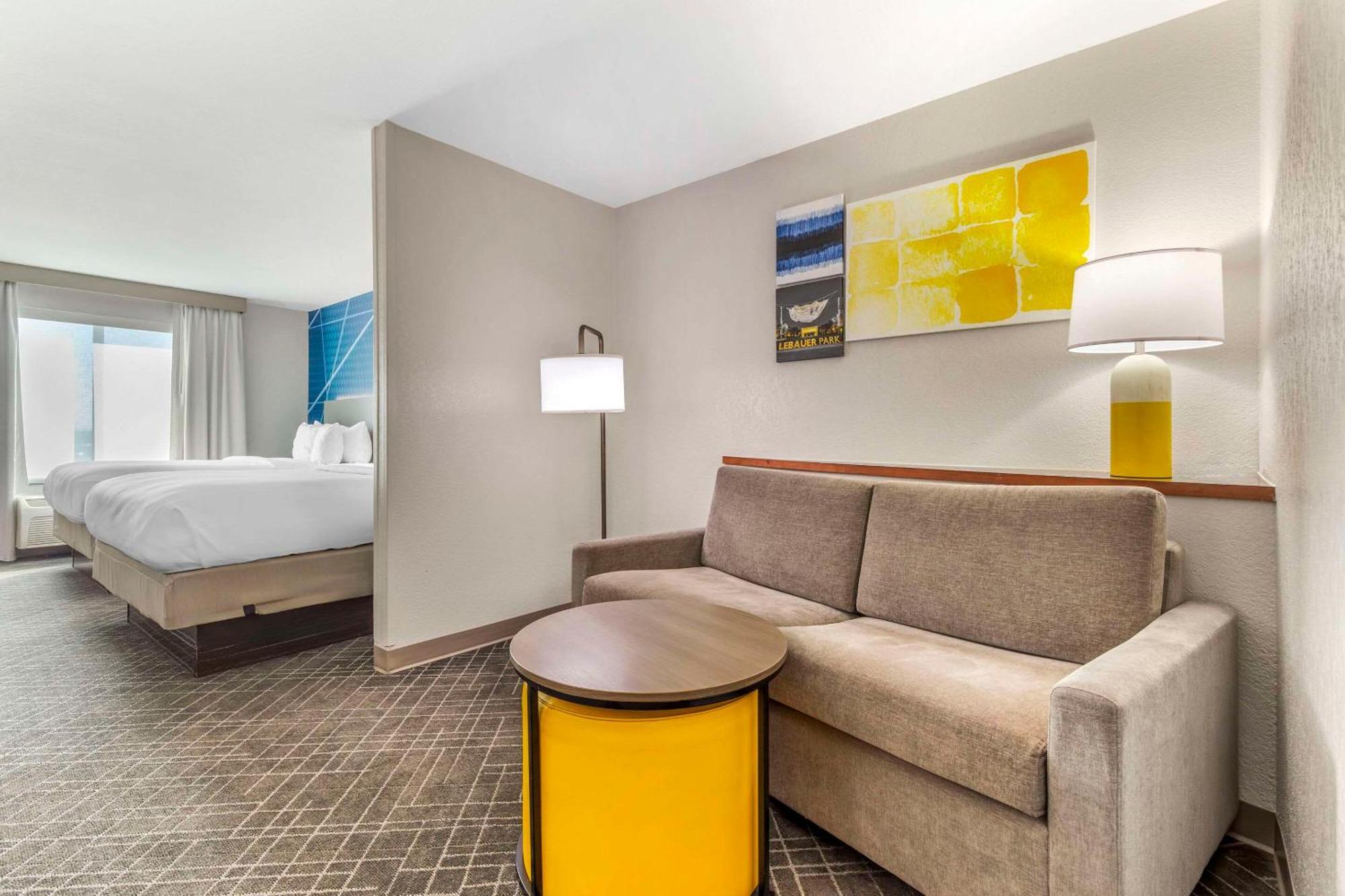 Comfort Suites Whitsett - Greensboro East Ngoại thất bức ảnh