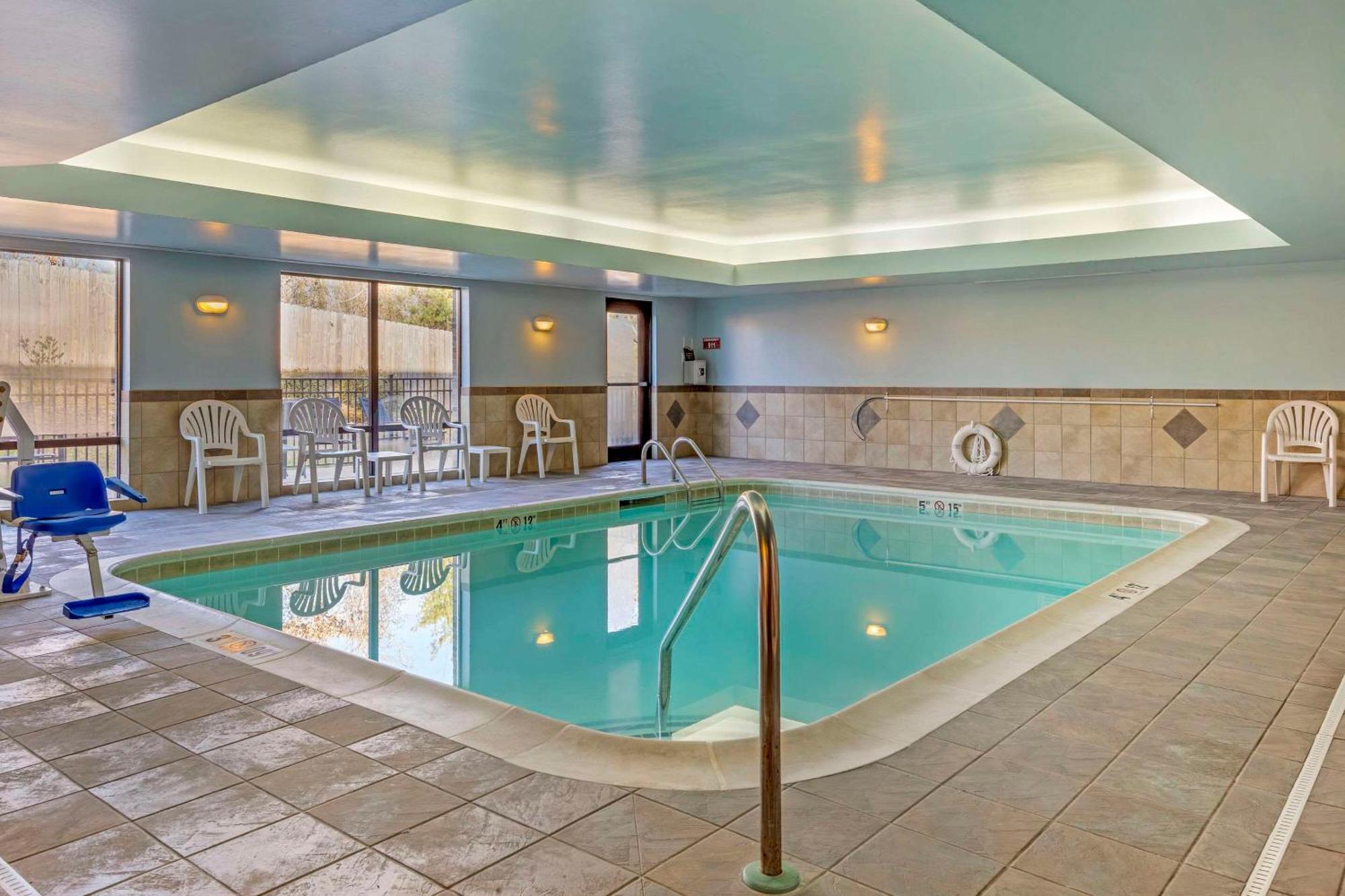 Comfort Suites Whitsett - Greensboro East Ngoại thất bức ảnh
